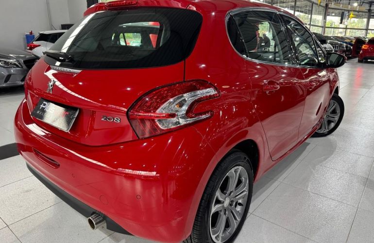 Peugeot 208 1.6 Griffe 16v - Foto #2