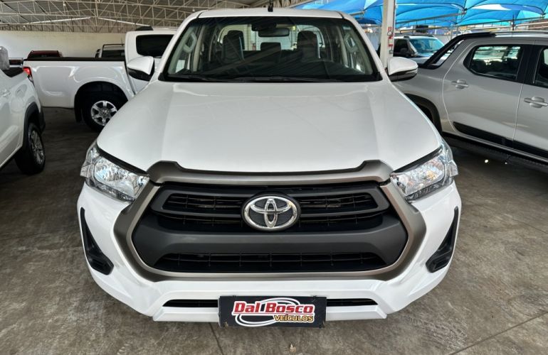 Toyota Hilux CD 2.8 TDI STD Power Pack 4WD - Foto #2