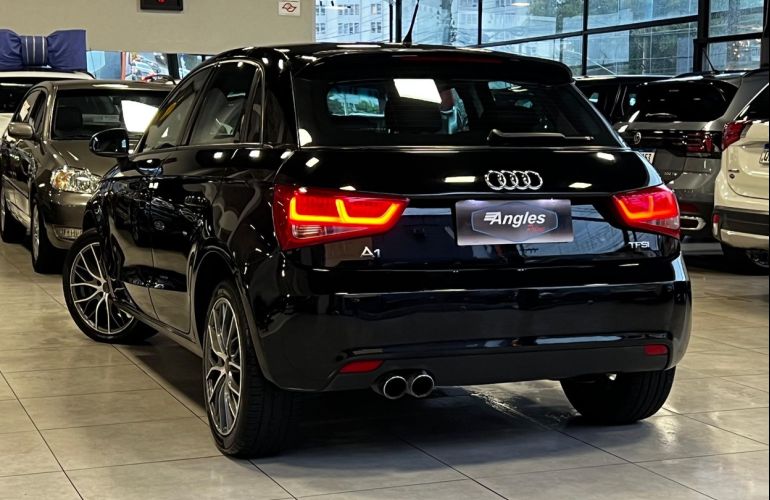 Audi A1 1.4 Tfsi Sportback Attraction 16V 122cv - Foto #4