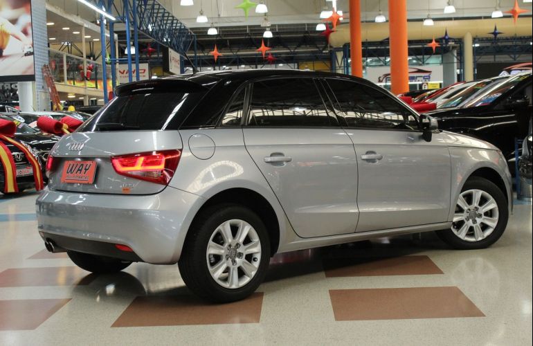Audi A1 1.4 Tfsi Sportback Attraction 16V 122cv - Foto #2