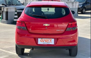 Chevrolet Onix 1.4 MPFi LTZ 8v - Foto #4