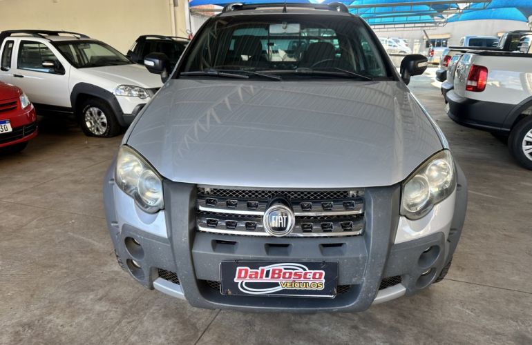 Fiat Strada Adventure Locker 1.8 8V (Flex) (Cabine Estendida) - Foto #2