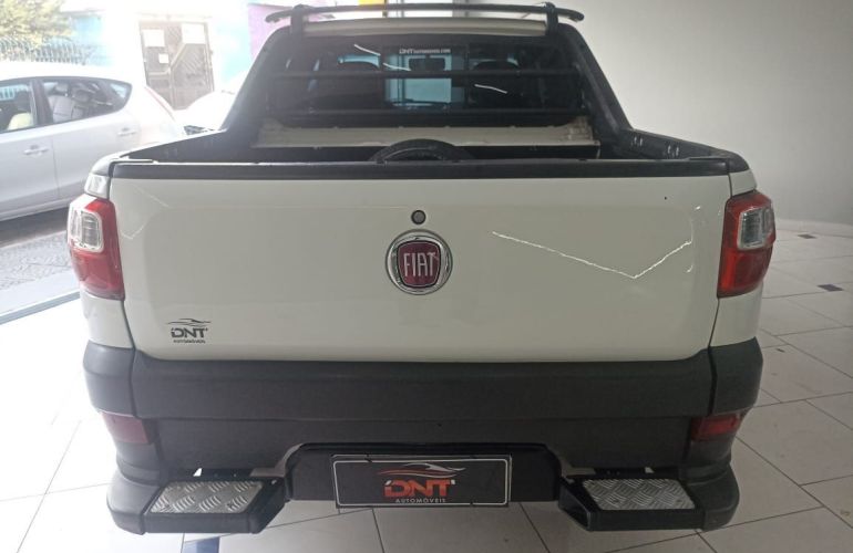 Fiat Strada 1.4 MPi Hard Working CD 8v - Foto #5