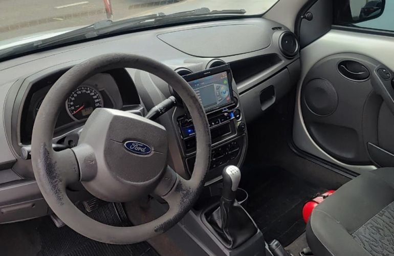 Ford Ka 1.0 MPi 8v - Foto #7