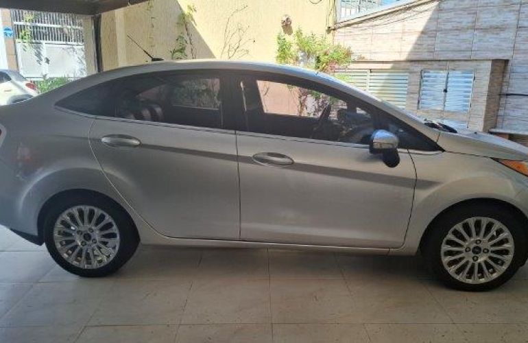 Ford New Fiesta Sedan 1.6 Titanium PowerShift Plus (Flex) - Foto #3