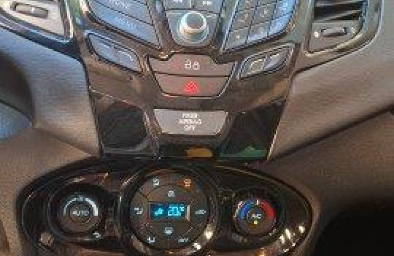 Ford New Fiesta Sedan 1.6 Titanium PowerShift Plus (Flex) - Foto #7