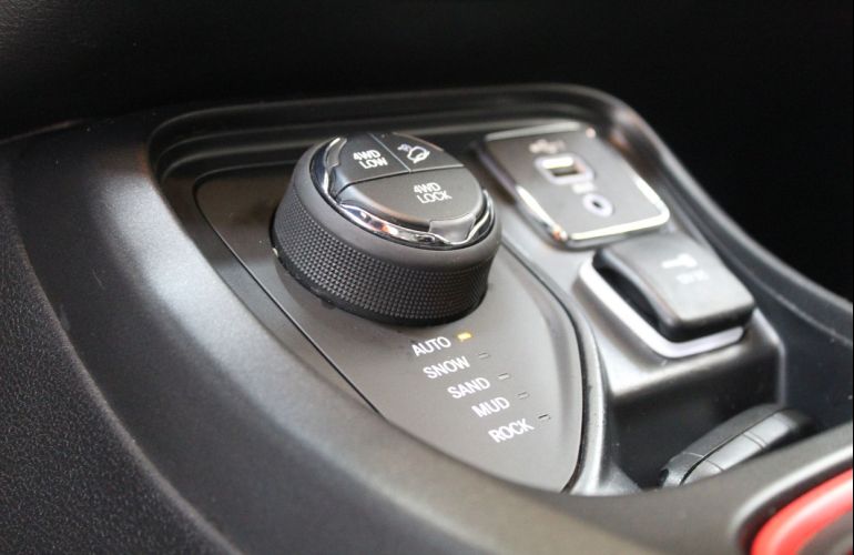 Jeep Compass 2.0 16V Trailhawk 4x4 - Foto #10