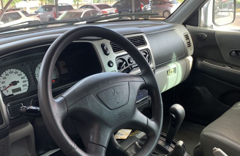 Mitsubishi Pajero Sport HPE 4x4 2.5 (aut) - Foto #3