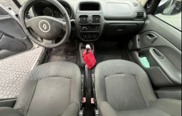 Renault Clio 1.0 Expression 16v - Foto #7