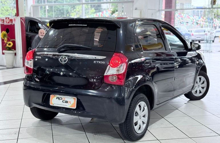 Toyota Etios 1.3 X 16v - Foto #4