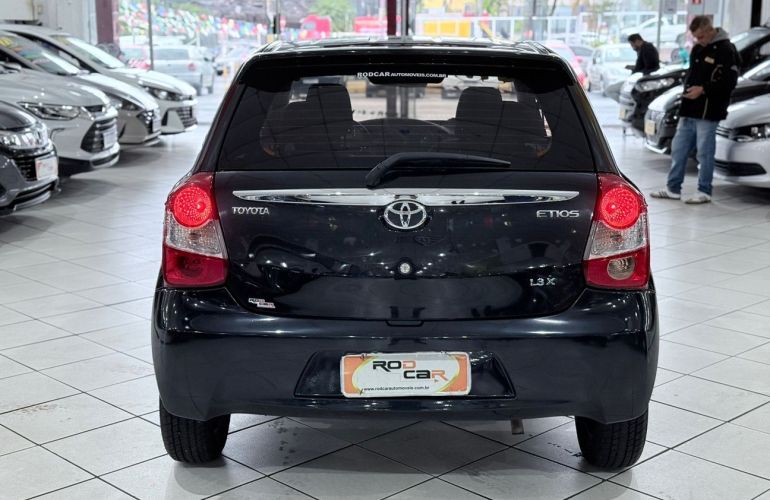 Toyota Etios 1.3 X 16v - Foto #5