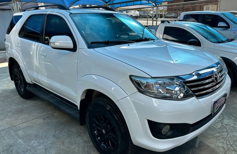 Toyota Hilux SW4 SR 2.7 4X2 (Aut) - Foto #3