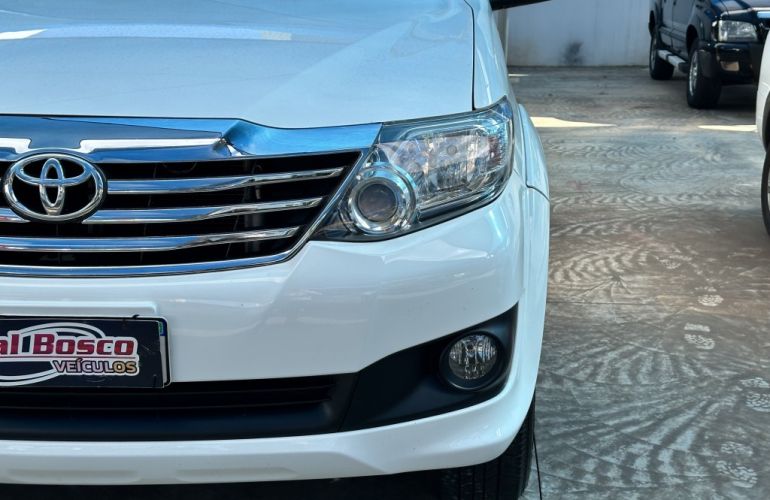 Toyota Hilux SW4 SR 2.7 4X2 (Aut) - Foto #4