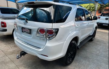 Toyota Hilux SW4 SR 2.7 4X2 (Aut) - Foto #7