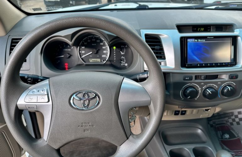 Toyota Hilux SW4 SR 2.7 4X2 (Aut) - Foto #9