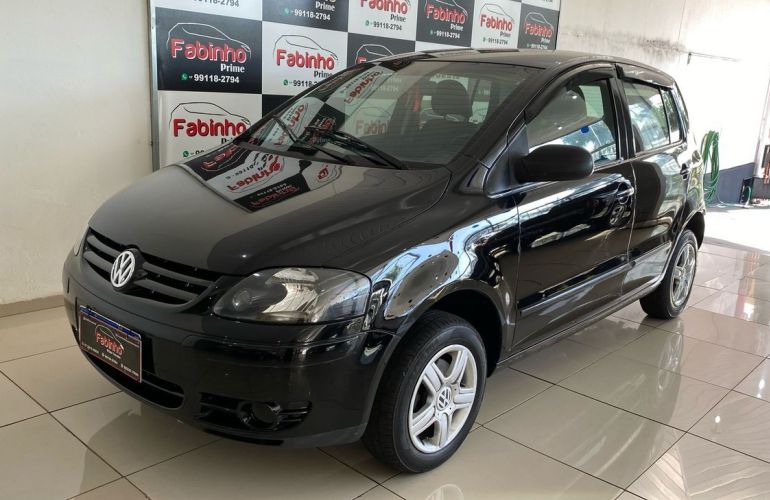 Volkswagen Fox 1.0 Mi 8v - Foto #1