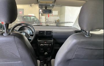 Volkswagen Fox 1.0 Mi 8v - Foto #9