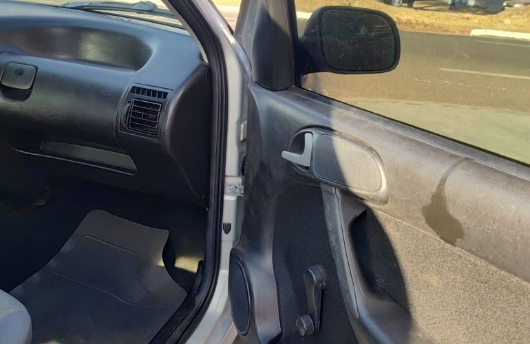 Volkswagen Gol 1.0 Mi 8V G.iii - Foto #8