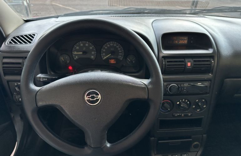 Chevrolet Astra Hatch Advantage 2.0 (Flex) - Foto #5