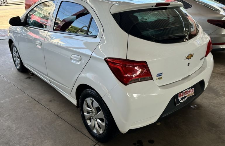 Chevrolet Onix 1.0 LT - Foto #5