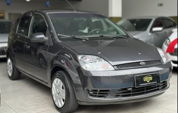 Ford Fiesta 1.6 MPi Hatch 8v