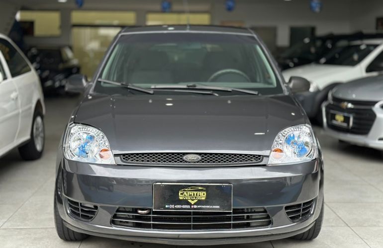 Ford Fiesta 1.6 MPi Hatch 8v - Foto #3