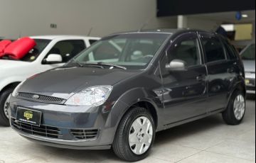 Ford Fiesta 1.6 MPi Hatch 8v - Foto #4