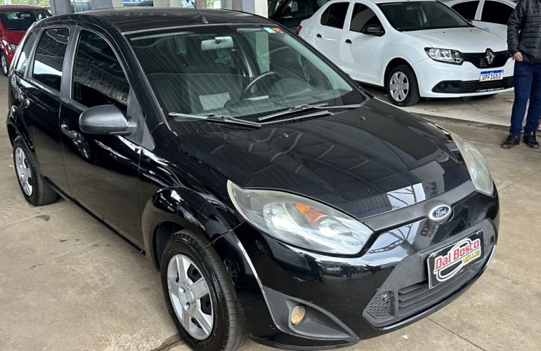 Ford Fiesta Hatch 1.0 (Flex) - Foto #3