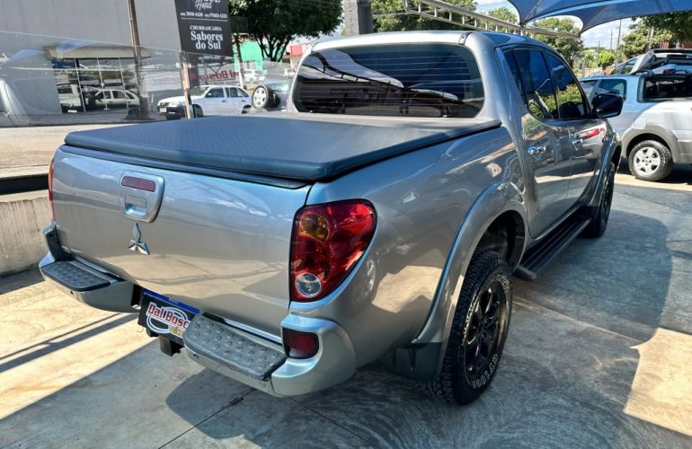 Mitsubishi L 200 Triton HPE 4x4 3.2 (aut) (cab. dupla) - Foto #4