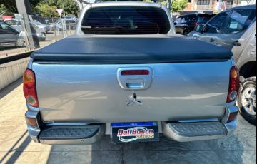Mitsubishi L 200 Triton HPE 4x4 3.2 (aut) (cab. dupla) - Foto #5