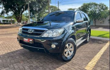Toyota Hilux SW4 SRV 3.0 TDI 4X4 (5 Lugares) - Foto #2