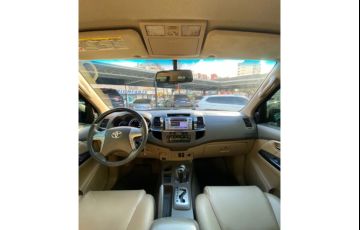 Toyota Hilux SW4 SRV 3.0 4X4 (7 Lugares) - Foto #5