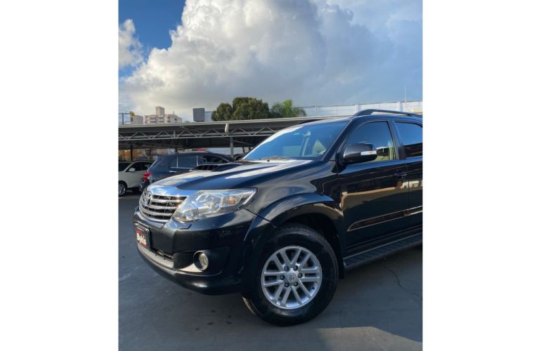 Toyota Hilux SW4 SRV 3.0 4X4 (7 Lugares) - Foto #10