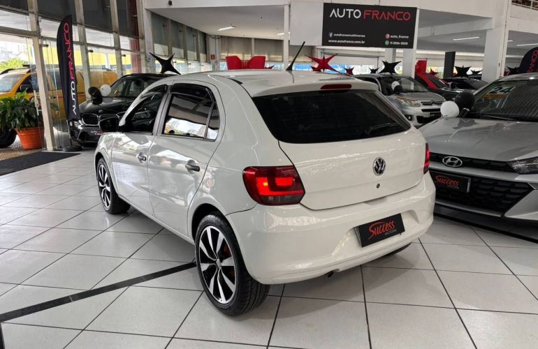 Volkswagen Gol 1.0 Mi City 8v - Foto #4