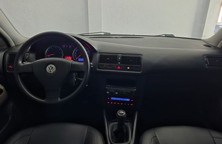 Volkswagen Golf  Sportline 1.6 VHT Total (Flex) - Foto #9