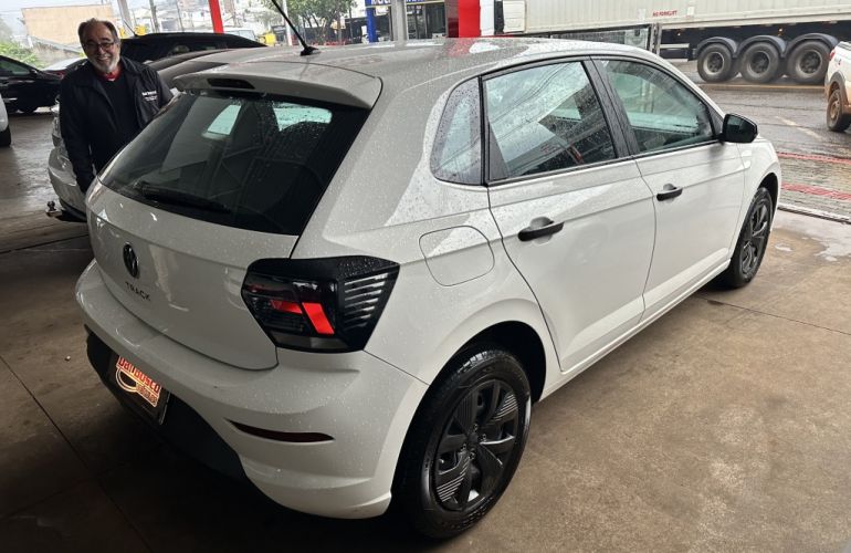 Volkswagen Polo 1.0 Track - Foto #4