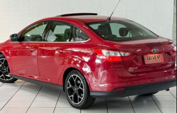 Ford Focus 2.0 Titanium Plus Sedan 16v - Foto #2