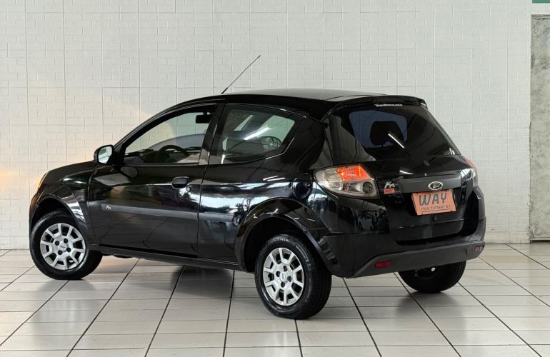 Ford Ka 1.0 MPi 8v - Foto #2