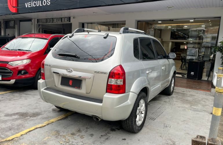 Hyundai Tucson 2.0 MPFi GLS 16V 143cv 2WD Gasolina 4p Automático - Foto #4