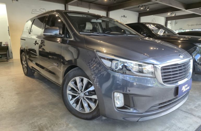 Kia Carnival 3.3 EX V6 24v - Foto #1