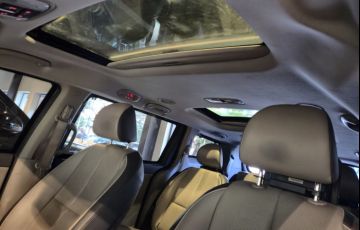 Kia Carnival 3.3 EX V6 24v - Foto #5