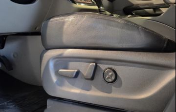 Kia Carnival 3.3 EX V6 24v - Foto #6