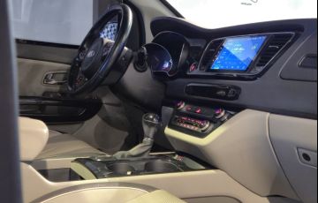 Kia Carnival 3.3 EX V6 24v - Foto #9