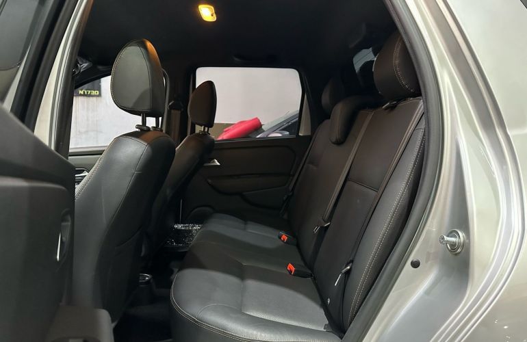 Renault Oroch 1.3 Tce Outsider X-tronic - Foto #8