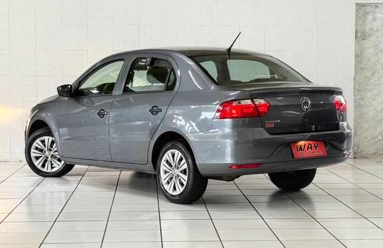 Volkswagen Voyage 1.0 12v MPi Total - Foto #2