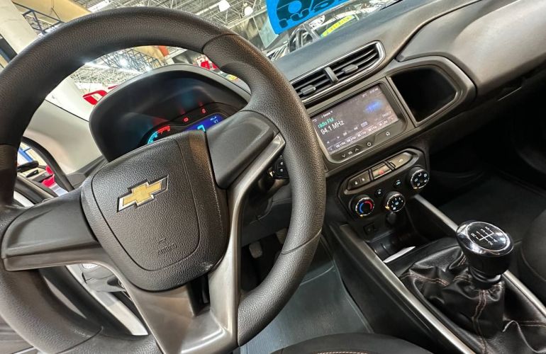 Chevrolet Onix 1.4 MPFi LTZ 8v - Foto #9
