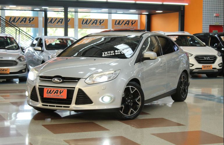 Ford Focus 2.0 Titanium Sedan 16v - Foto #1