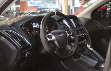 Ford Focus 2.0 Titanium Sedan 16v - Foto #3