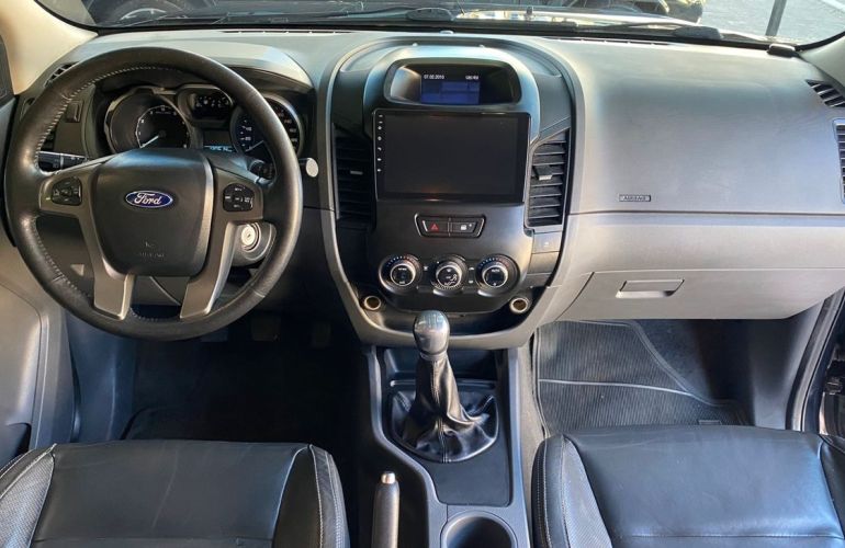 Ford Ranger 2.5 Xlt 4x2 CD 16v - Foto #4