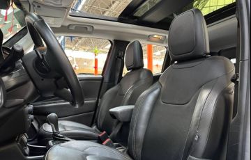 Jeep Renegade 1.8 16V Limited - Foto #8